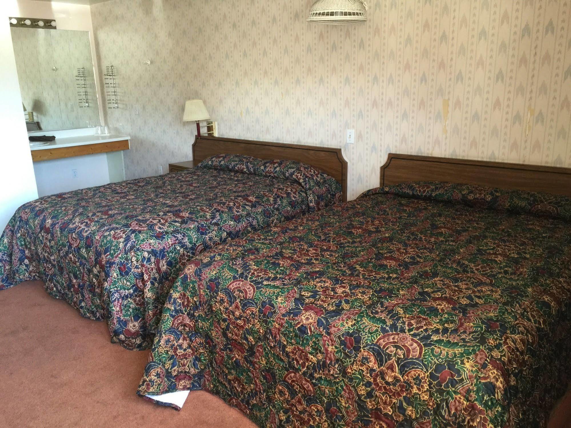 סאלידה Circle R Motel מראה חיצוני תמונה